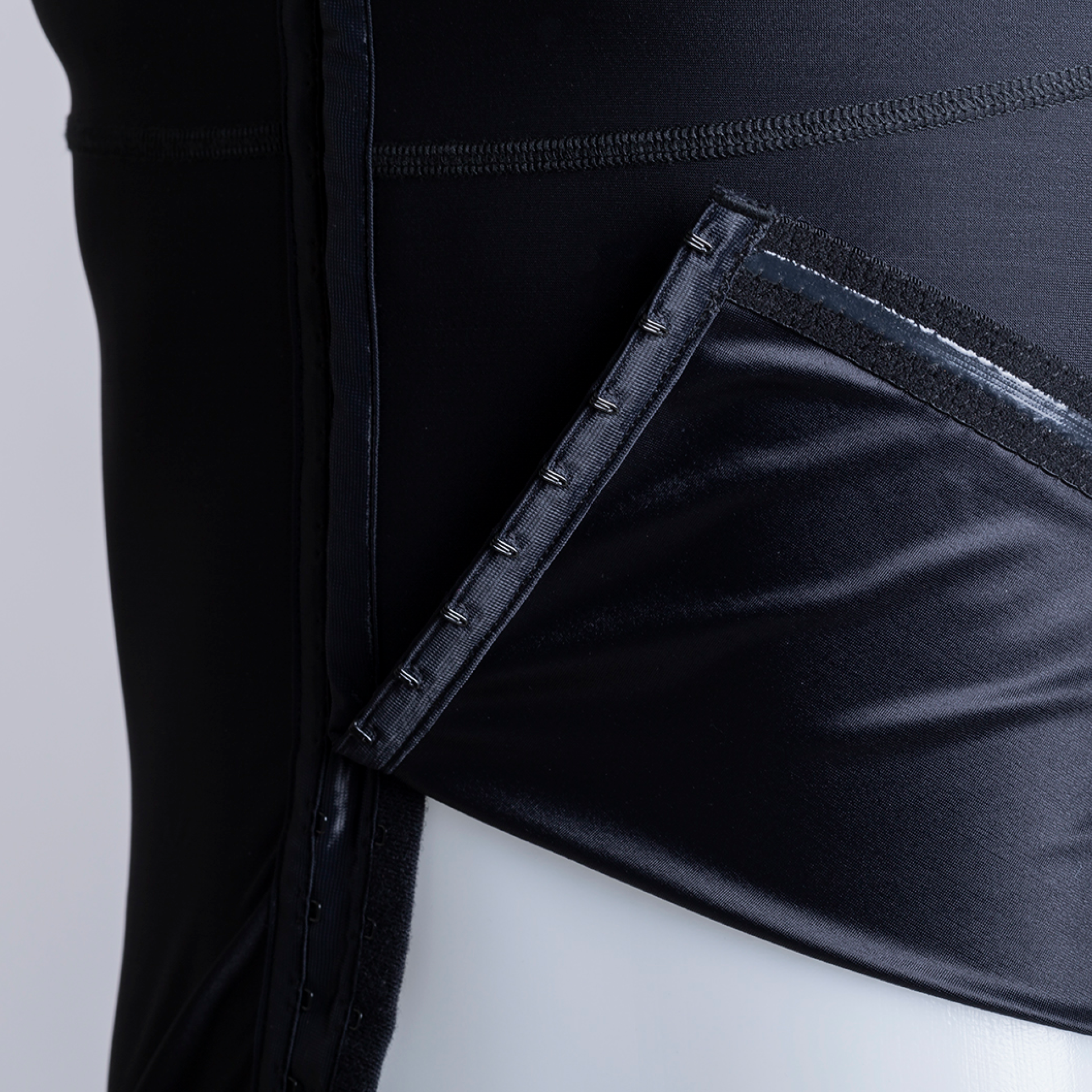 031_Black_ (7).png